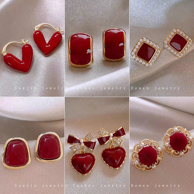 Wine red glazed earrings for women, elegant and high-end, heart-shaped stud earrings, exquisite and grand, light luxury earrings and earrings for autumn and winter details Picture