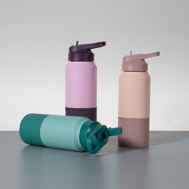 In 2025, Houroffer launched a new type of private mold handle straw cup, a 304 stainless steel insulated cup full figure