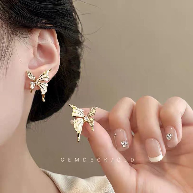 Golden butterfly stud earrings, French full diamond, exude an air of luxury and a light and elegant style. Unique and niche design stud earrings for women details Picture
