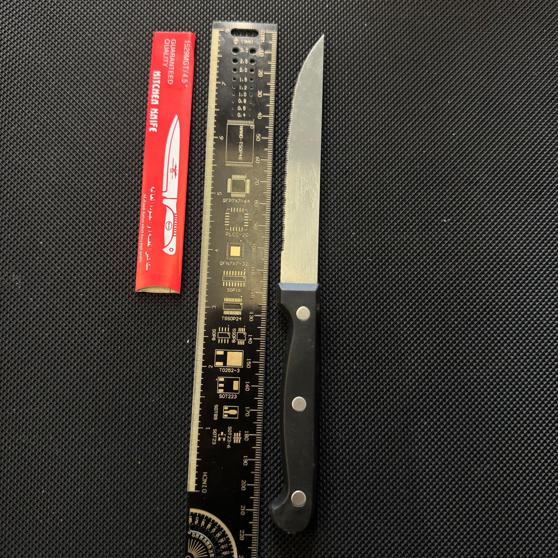 Stainless steel fruit knives, serrated Western dining knives, Western steak knives, hotel and restaurant tableware, and fruit knives are available in stock details Picture