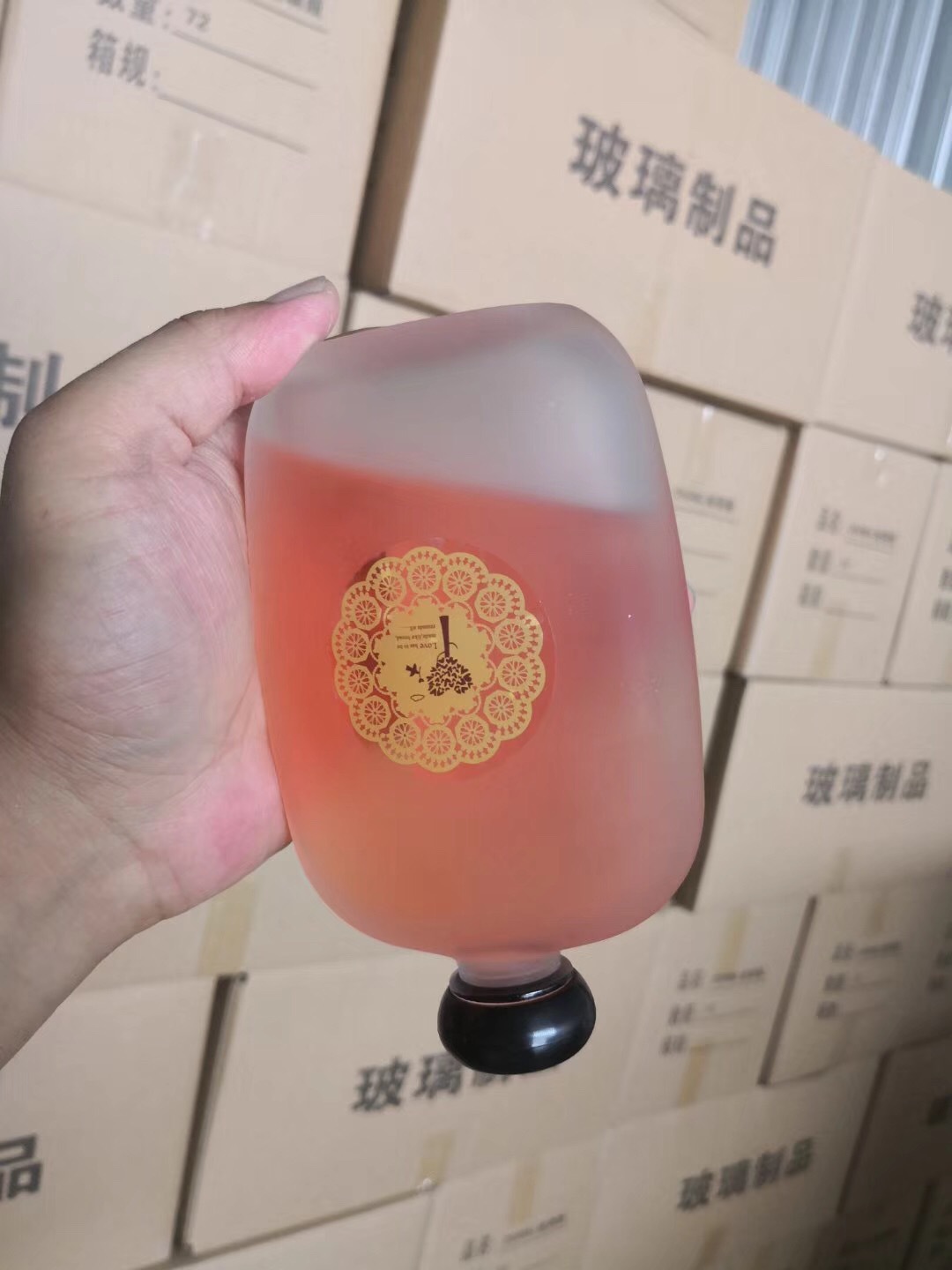 Creative glass white spirit bottles, small-capacity fruit wine bottles, cute mushroom cap wine bottles, beverage bottles with printed logos details Picture