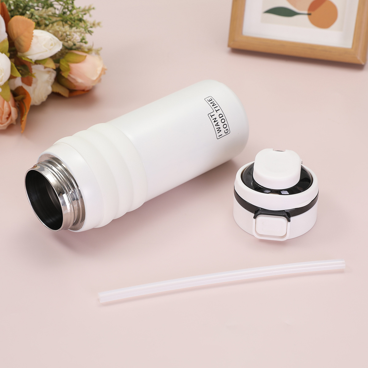 The simple and large-capacity double-drinking cup is made of 316 stainless steel and features a double-layer vacuum insulated cup with a drawstring and a jumping straw cup Application Scenario