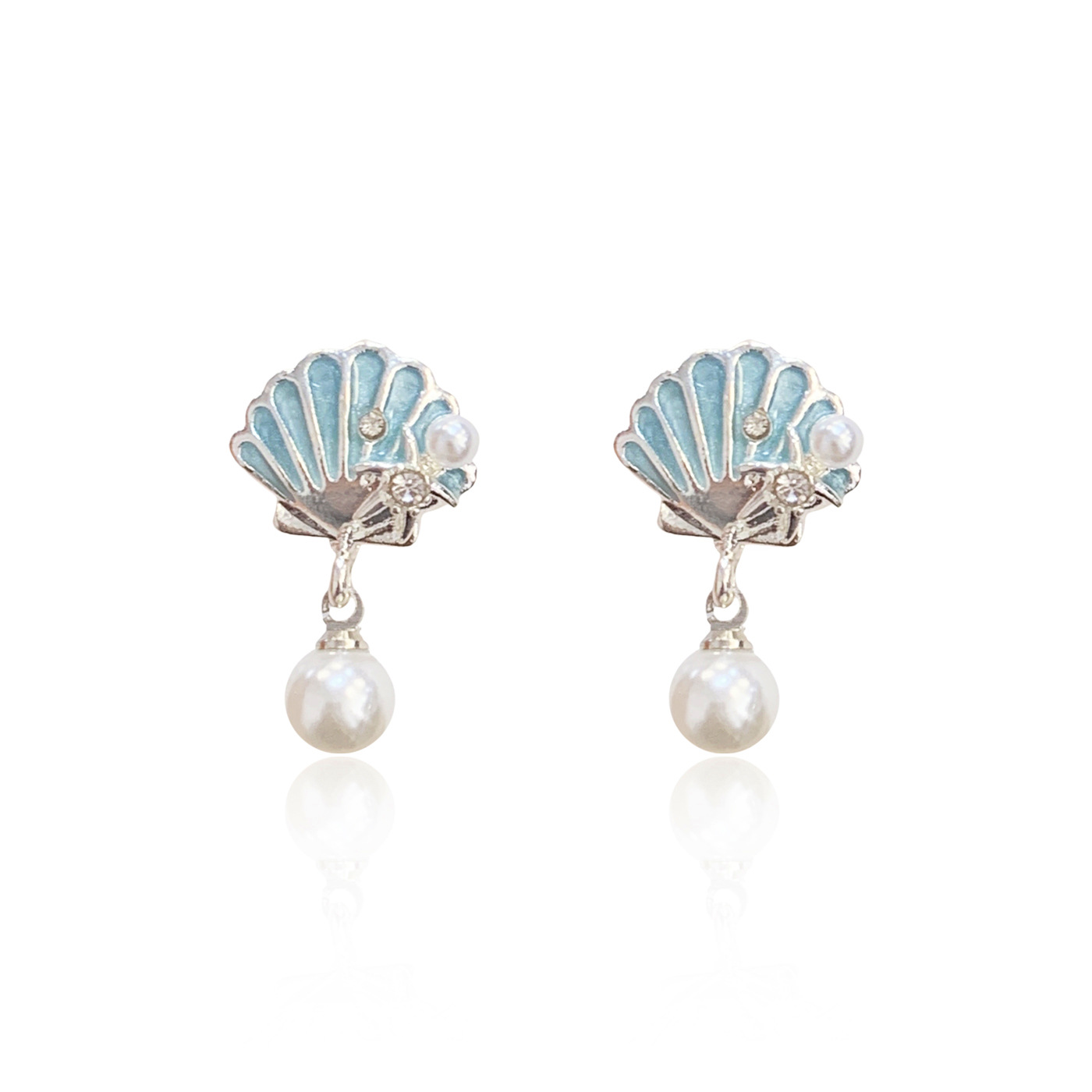 Summer super fairy ocean jellyfish zircon earrings, women's silver needle, sweet and exquisite, five-pointed star tassel shell stud earrings Item Picture
