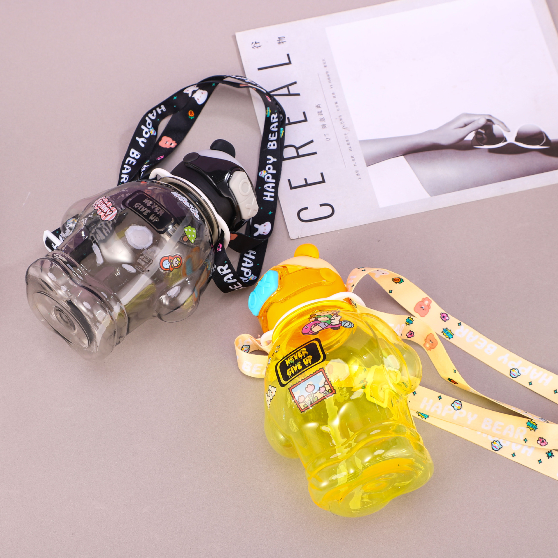New creative vest bear water cup, summer cute children's straw cup, student outdoor portable plastic water bottle details Picture