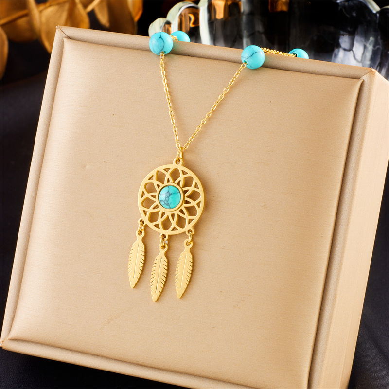 European and American fashion style, retro ethnic style, turquoise beaded dream catcher, pendant chain, titanium steel necklace full figure