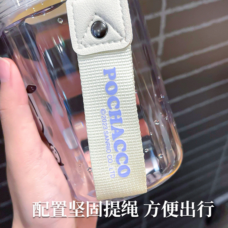 Cartoon children's plastic cups, Sanrio officially authorized water cups, cute figurine coffee cups, simple student portable cups Application Scenario