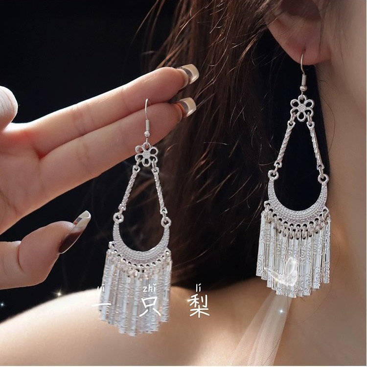 Ethnic-style Miao silver ear rings, retro exotic niche design, long tassel earrings, Chinese-style new Chinese-style earrings for women Application Scenario