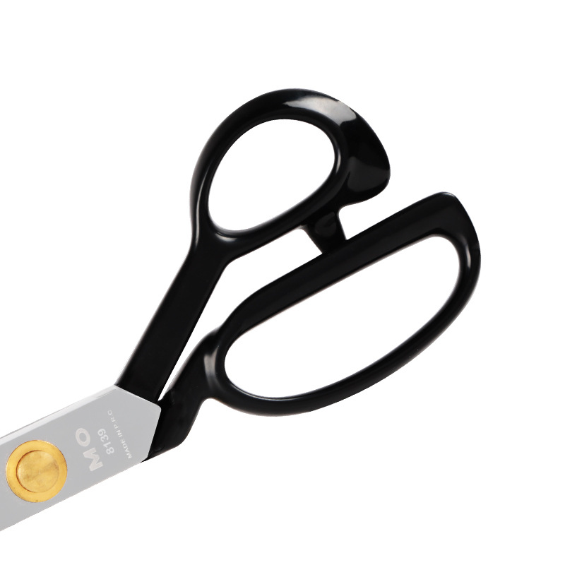 Golden Phoenix's best-selling 10-inch and 12-inch all-metal professional grade clothing scissors, heavy-duty leather and fabric cutting and sewing scissors Application Scenario