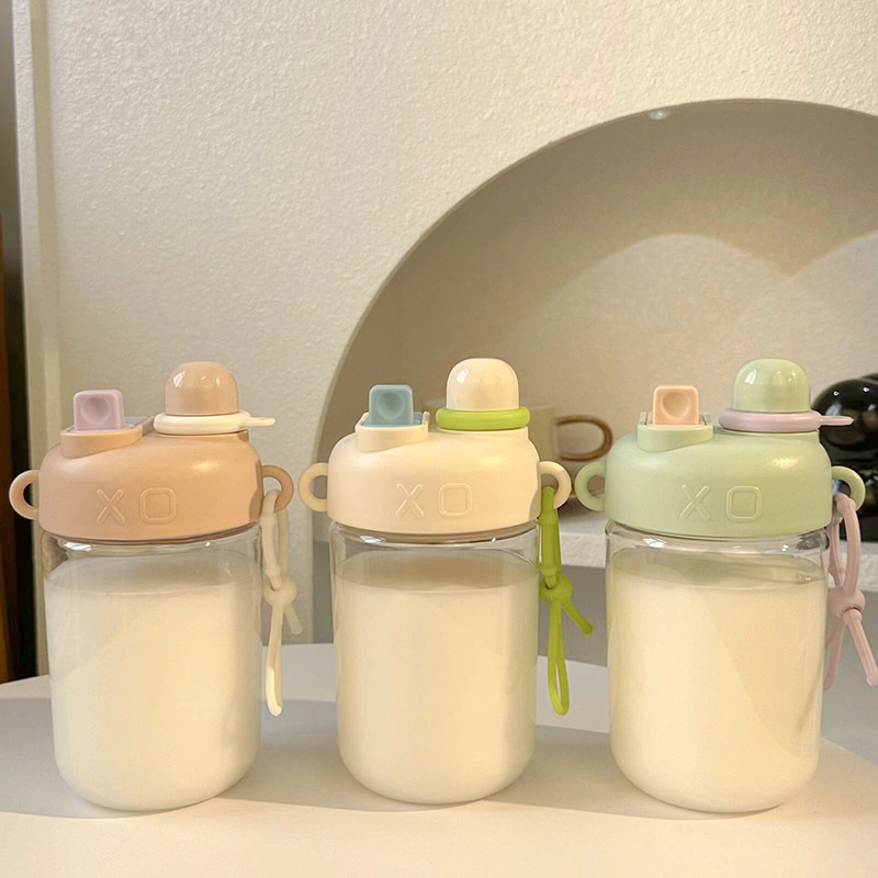 New ins style solid color wholesale water cup for boys and girls, portable large-capacity double-drinking plastic cup Application Scenario