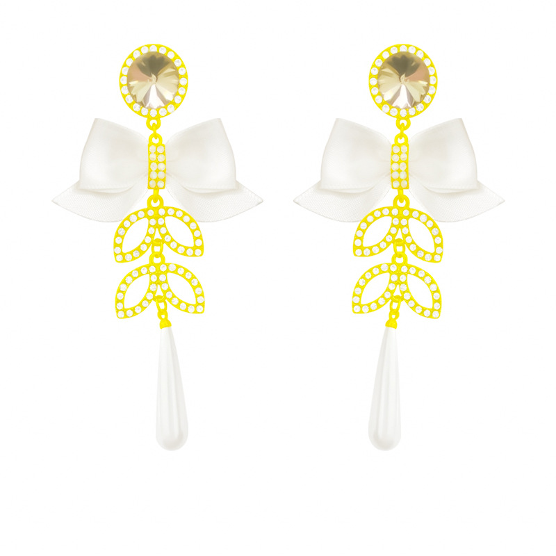 Pearl high-end bow tassel earrings, long and versatile, unique sweet and cool style earrings, fashionable and trendy earrings for women Item Picture