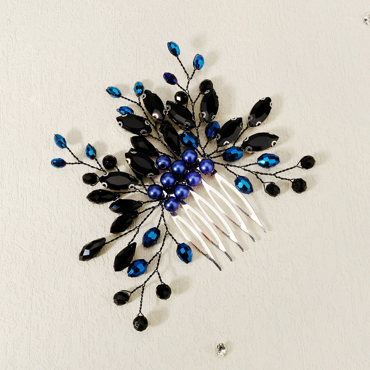New Chinese-style Xiuhe ancient-style hair accessory, versatile hair comb, beautiful blue and black crystal pearl comb, handcrafted bride's headwear full figure