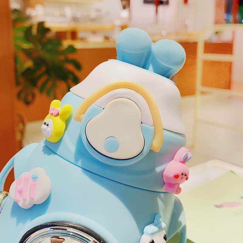 Cross-border new summer products: High appearance level, cute rabbit straw cup, cartoon outdoor sports, large capacity water cup Application Scenario