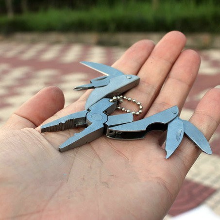 225 Multi-functional tool pliers MINI Mini Multi-purpose folding pliers Scarab beetle Turtle pliers Outdoor Products Specification drawing