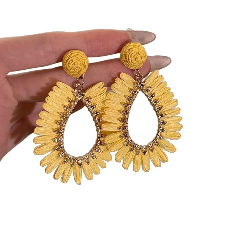 Seaside resort-style French-woven flower earrings, unique and niche stud earrings for women, 2025 new trendy and stylish earrings Item Picture