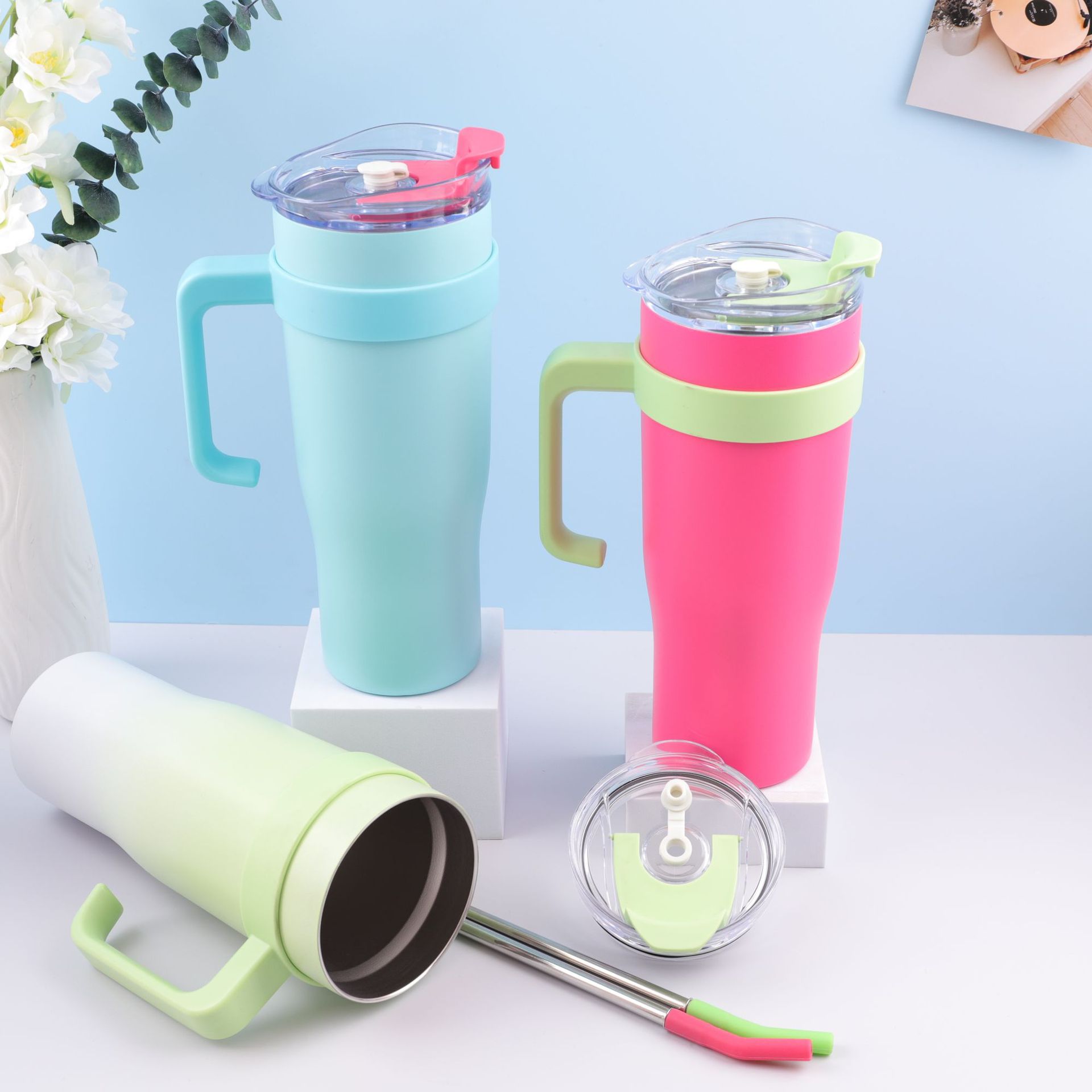 Best-selling Big MAC coffee cup, 304 stainless steel insulated cup handle, car high appearance level, large-capacity straw water cup Application Scenario