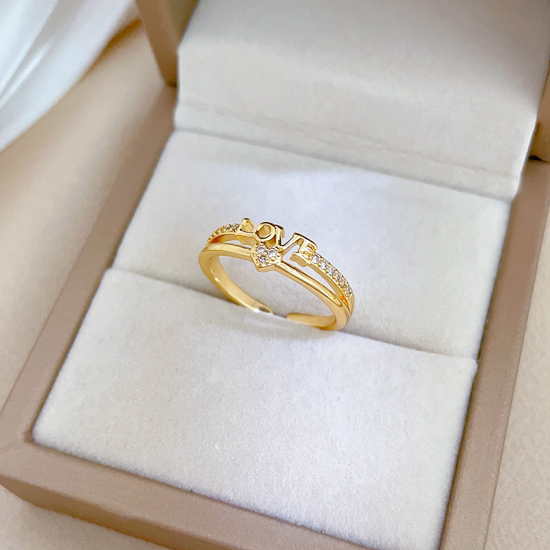 【 Real Gold 】 LOVE Zircon ring with Adjustable opening, simple Japanese-style bracelet, couple rings Application Scenario