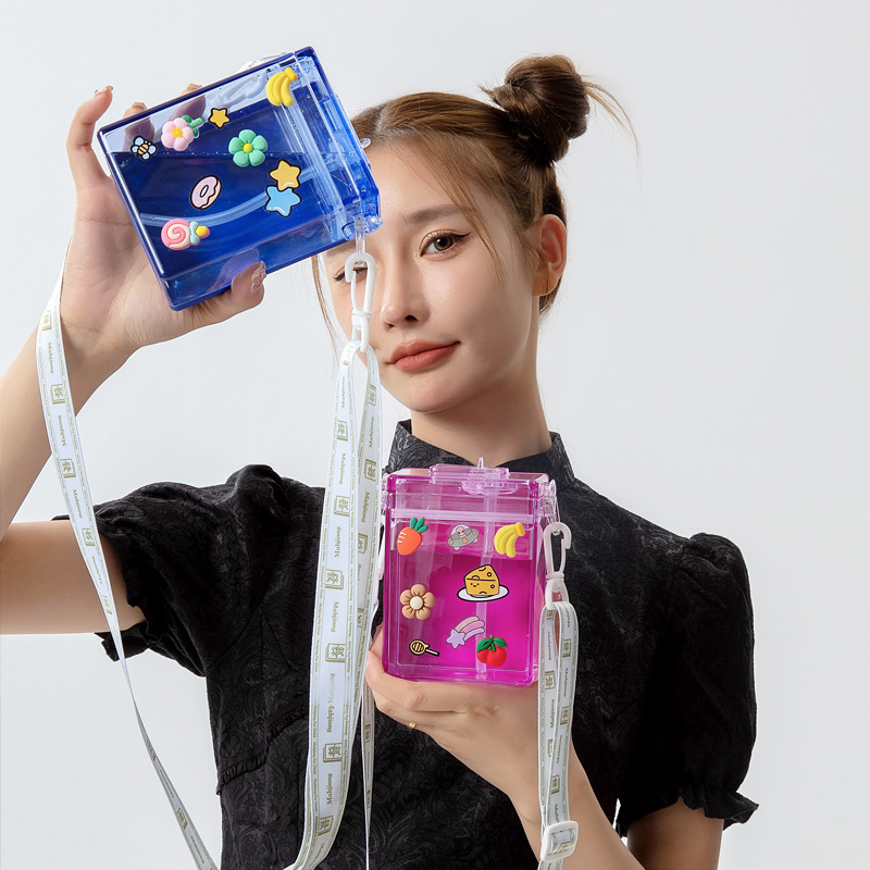 Wholesale of 500ml Korean student trend water cups with a new square straw plastic cup slanting and portable strap for summer full figure