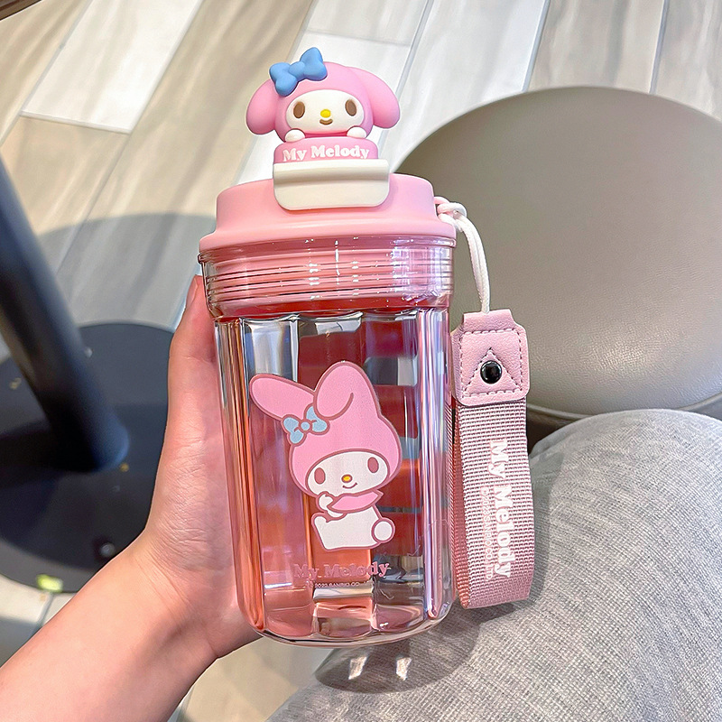 Cartoon children's plastic cups, Sanrio officially authorized water cups, cute figurine coffee cups, simple student portable cups full figure