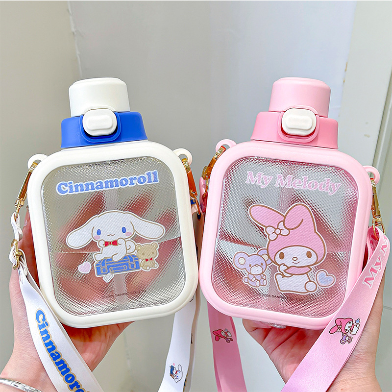 Sanrio family series sugar cube plastic cups with silk-screen printing design, convenient to carry, silicone spout and large capacity plastic cups Specification drawing