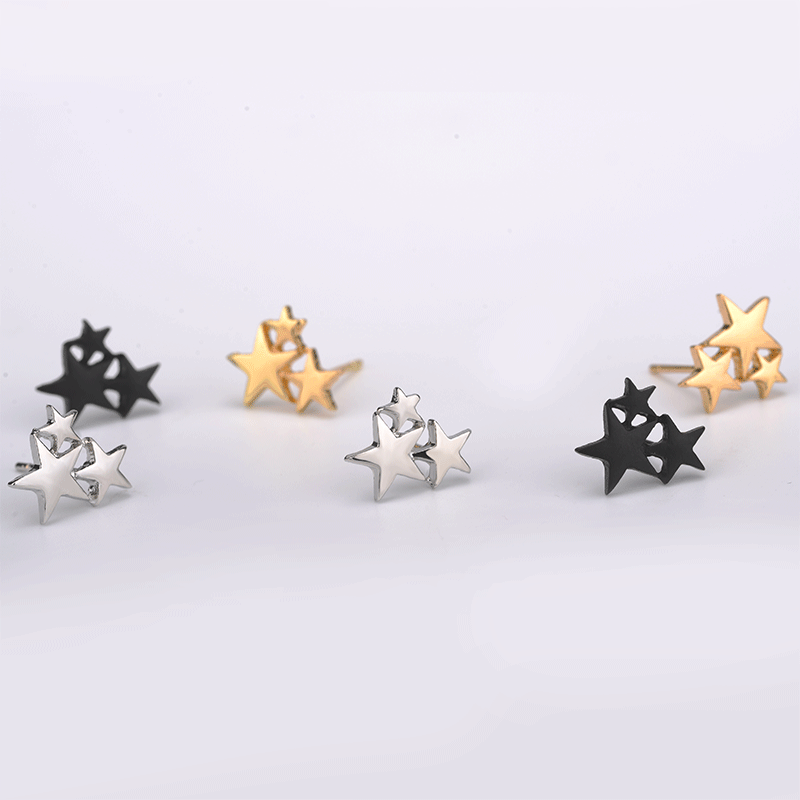 The new Korean version geometric stud earrings are creative, versatile, cute and sweet. The five-pointed star earrings are fashionable alloy earrings and women's accessories Specification drawing