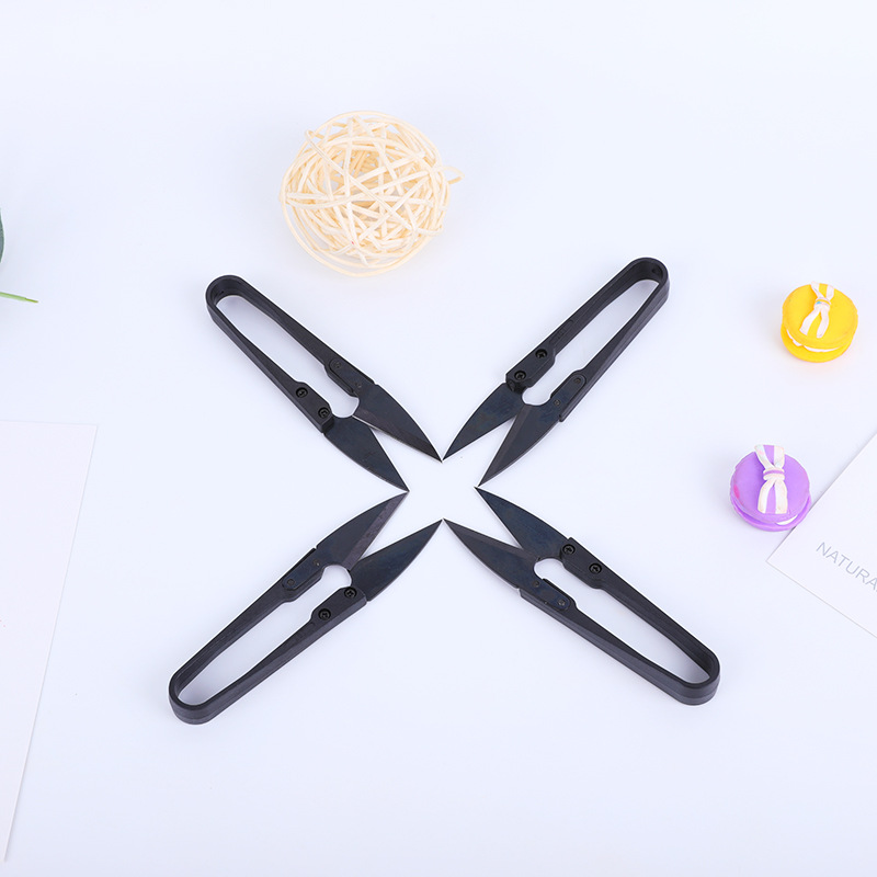 Wholesale high-carbon steel black plastic-handled cross-stitch thread cutters, household tailor small scissors, U-shaped yarn cutters Specification drawing