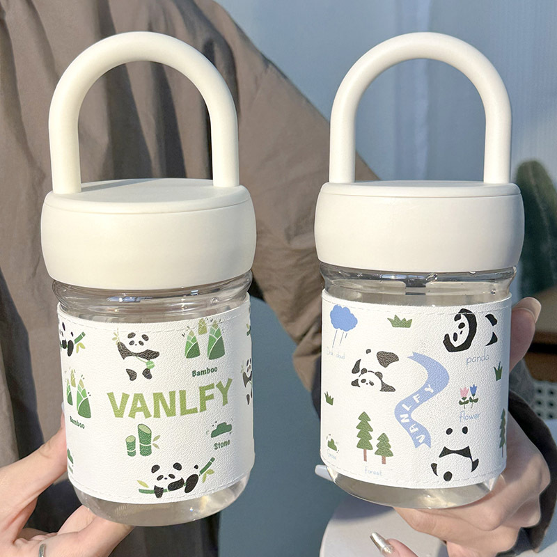 Chinese Panda-shaped plastic water cup for children to drink directly, new office worker Xiaoxiangfeng plastic milk cup for brewing tea full figure