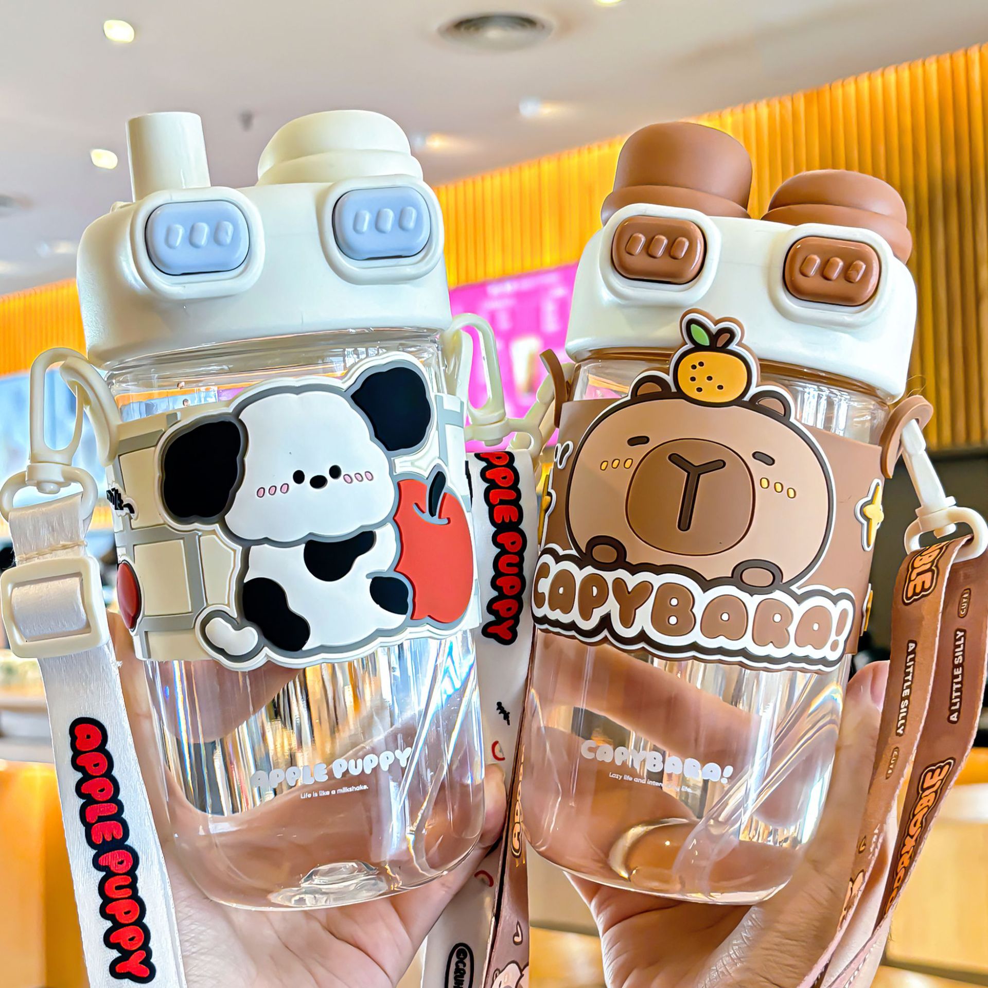 Cartoon series double-lid plastic cups come with an adjustable cup string for easy carrying. Cartoon cup sleeves and silicone straw drinking cups Specification drawing