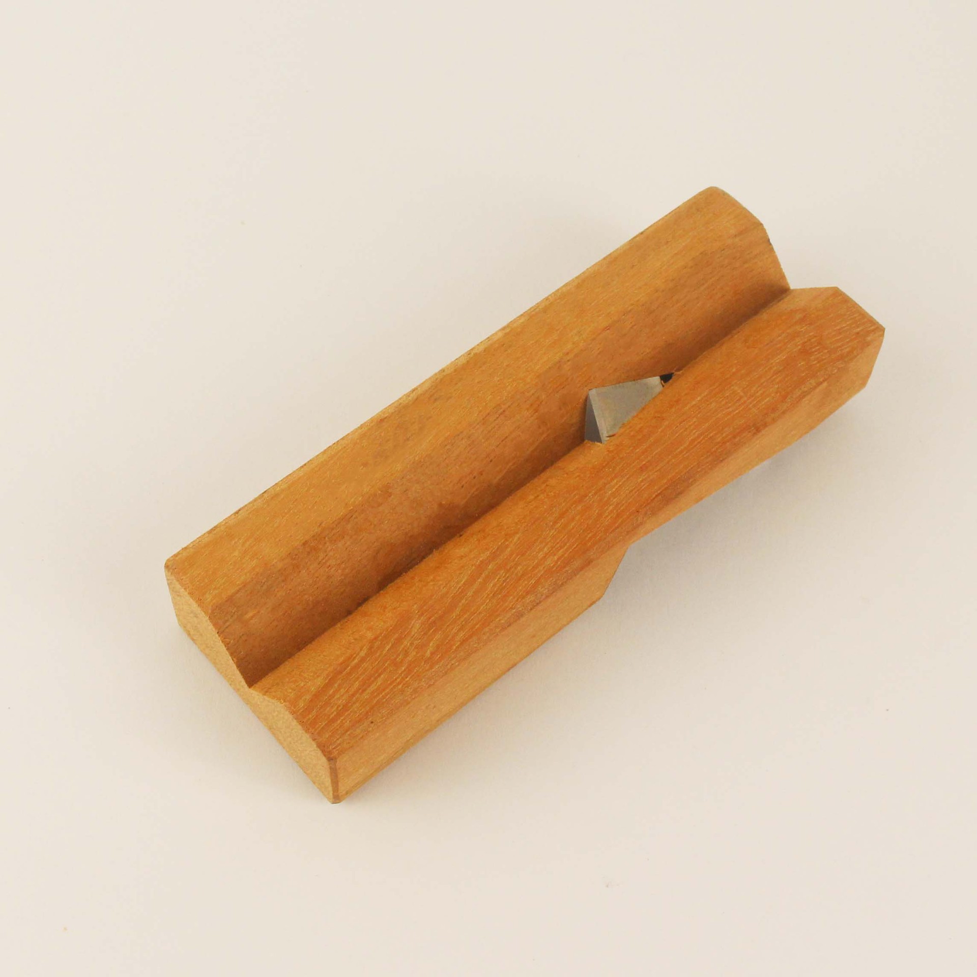Gypsum board chamfering machine, 45-degree V-shaped woodworking plane, sound-absorbing board dual-purpose figure-eight joint special tool, corner planer Application Scenario
