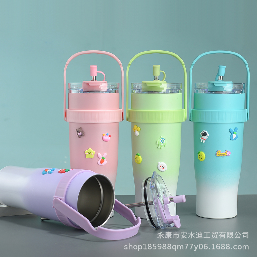 Cross-border Juwuba 304 stainless steel insulated cup, 40oz hand-held straw, straw ice cup, portable car cup Application Scenario