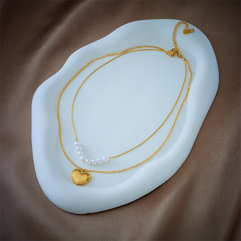 A new European and American light luxury double-layer pearl three-dimensional heart-shaped pendant necklace with a simple and elegant collarbone chain Specification drawing