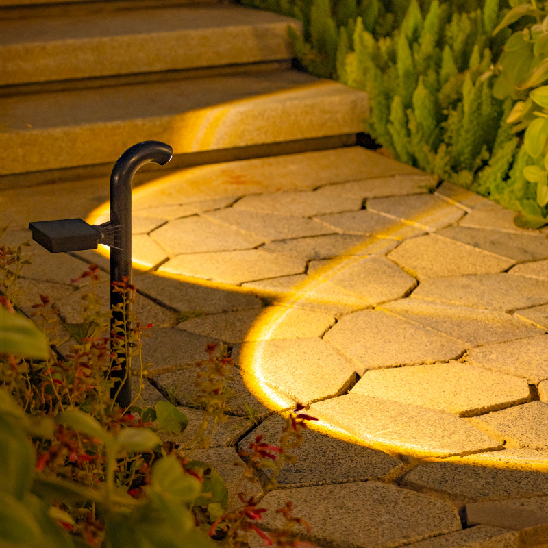 New solar lawn lights, outdoor courtyard decoration solar ground lights, road lighting solar spotlights Application Scenario