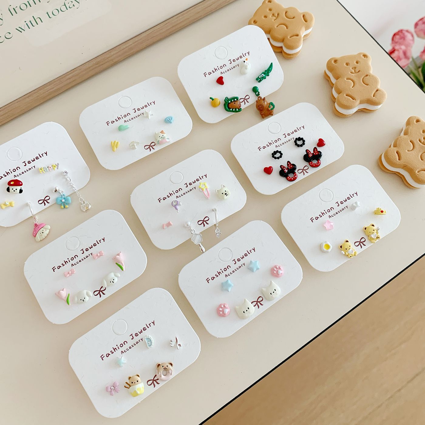 A collection of fun and fresh cartoon animal ear stud sets, wholesale of silver needle, colorful cat and cute student earrings Application Scenario