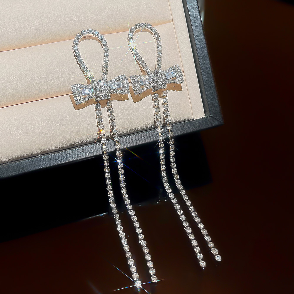 Korean-style light luxury fashion Internet celebrity bow tassel earrings, Korean-style high-end and socialite style long earrings for women details Picture