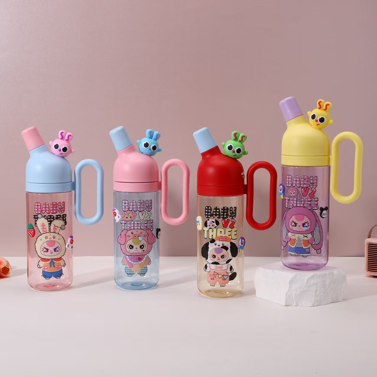 Summer water cup for girls with high appearance standards, outdoor travel kettle with tea strout, plastic straw cup, large capacity, water cup for three-year-old kids Application Scenario