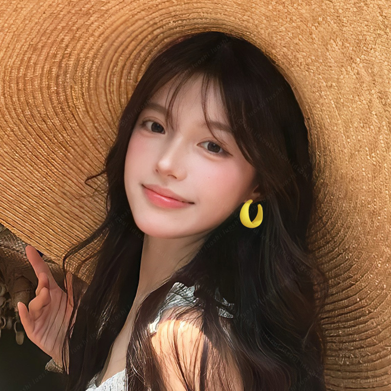 Summer dopamine yellow earrings for women, a niche high-end and elegant style, new 2025 best-selling exaggerated earrings Application Scenario