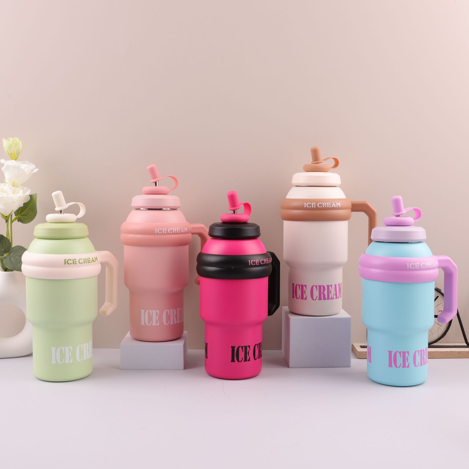 New giant 316 stainless steel car cup, double-layer vacuum handle cup, large-capacity insulated cup with straw full figure