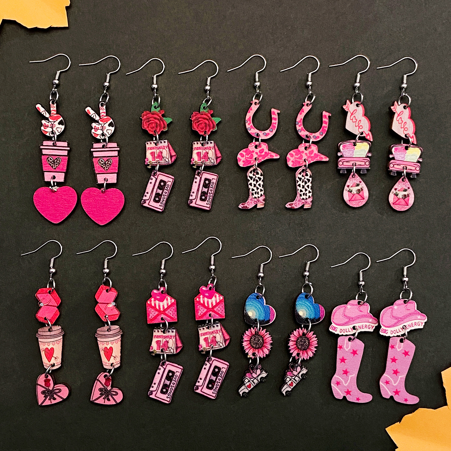New cross-border Valentine's Day earrings, women's retro creative design rose heart tassel earrings, European and American style earrings details Picture