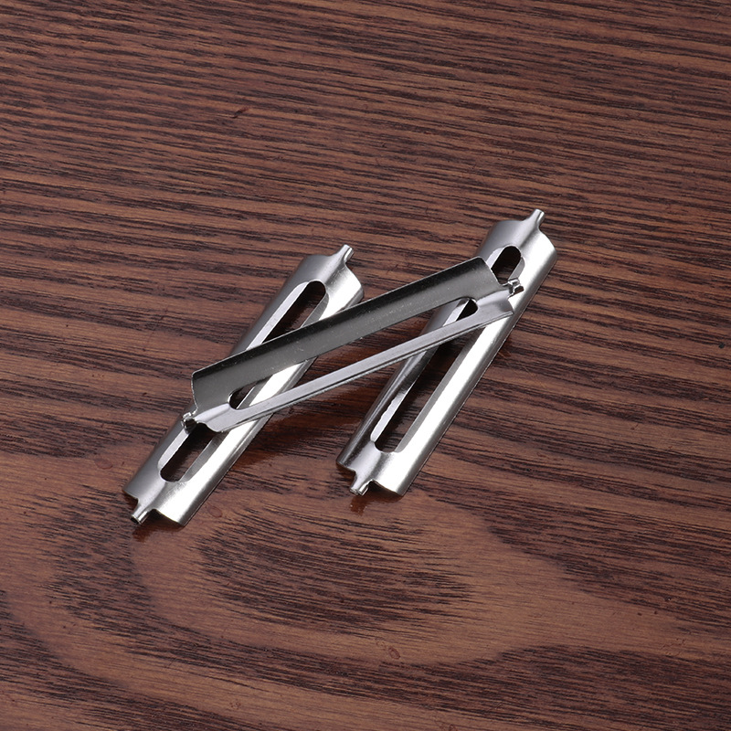 Manufacturer of stainless steel planer blades, double-sided planer peelers, and fruit peeling blades Application Scenario