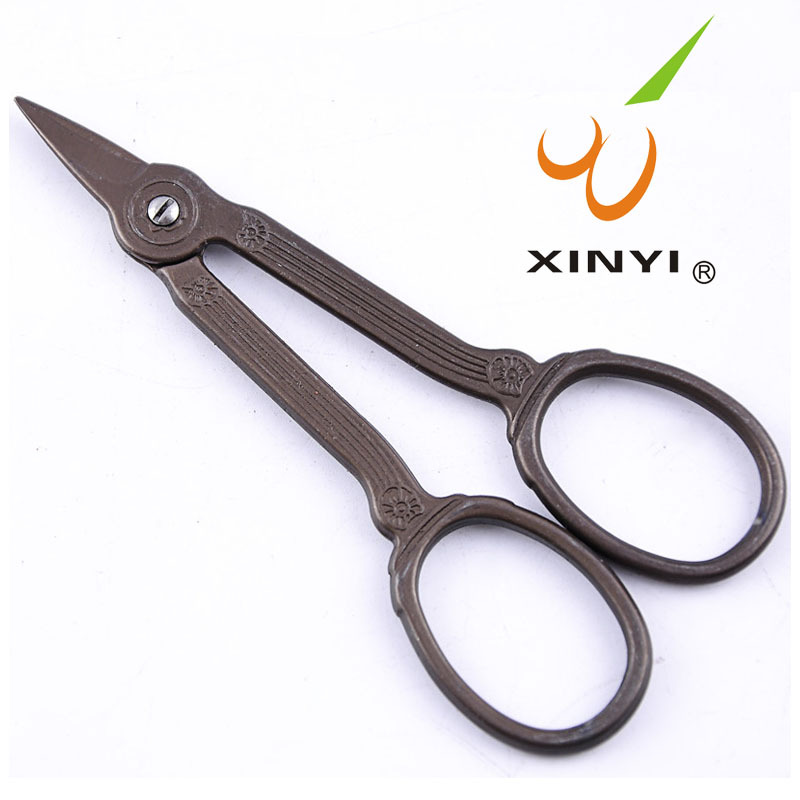 Xinyi Scissors, retro scissors, antique scissors, household embroidery scissors, metal scissors, integrated forging and pressing scissors, stationery scissors full figure