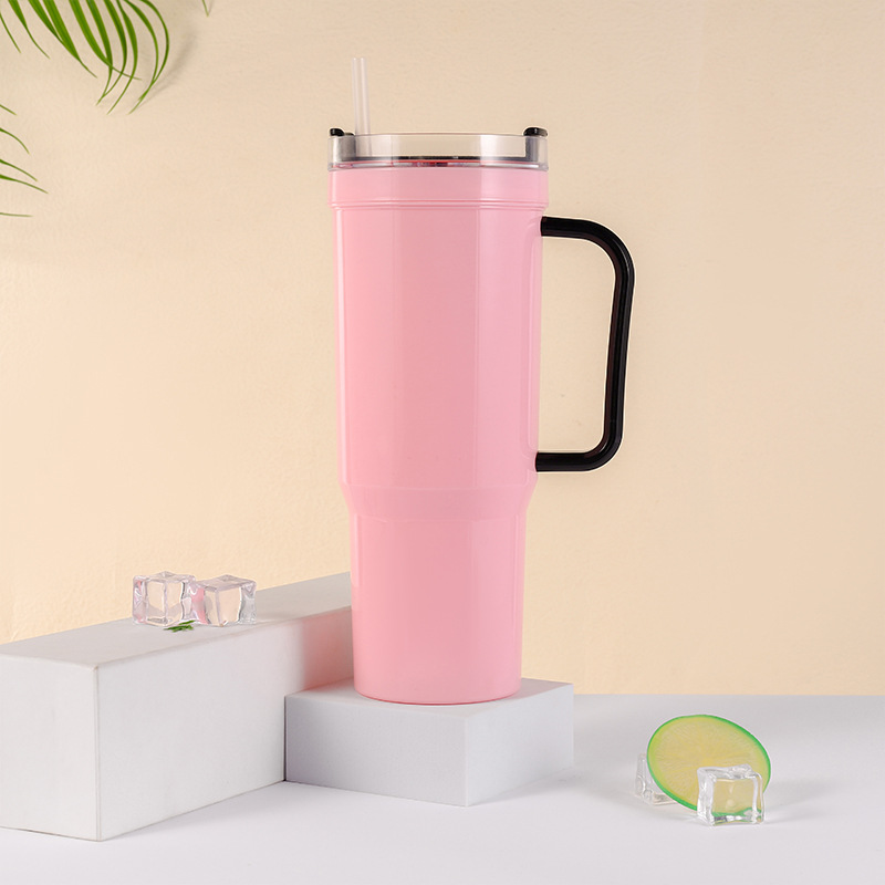 【 Processing and Customization 】 Wholesale of outdoor straw cups, car drinking cups, simple commuting cups with handles and large capacity water cups Application Scenario