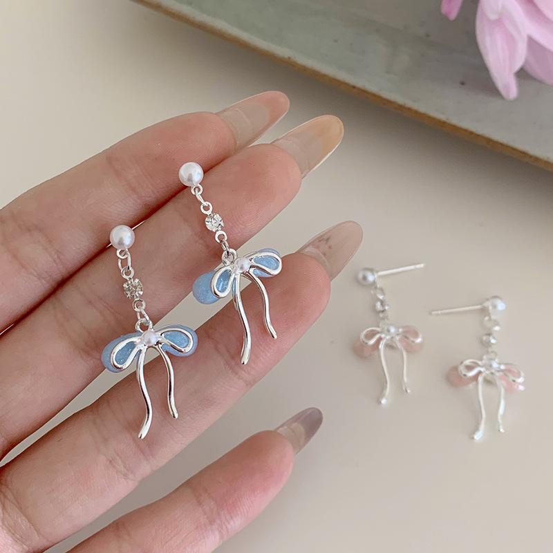 Korean sweet pink pearlescent bow tassel earrings, silver needle earrings, sweet and ethereal, exquisite pearl earrings details Picture