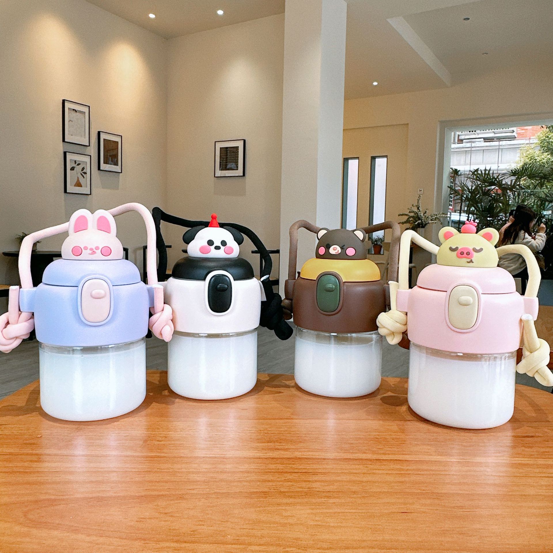 New plush plastic cup, large-capacity portable space cup, creative high appearance level, student cartoon portable straw cup details Picture