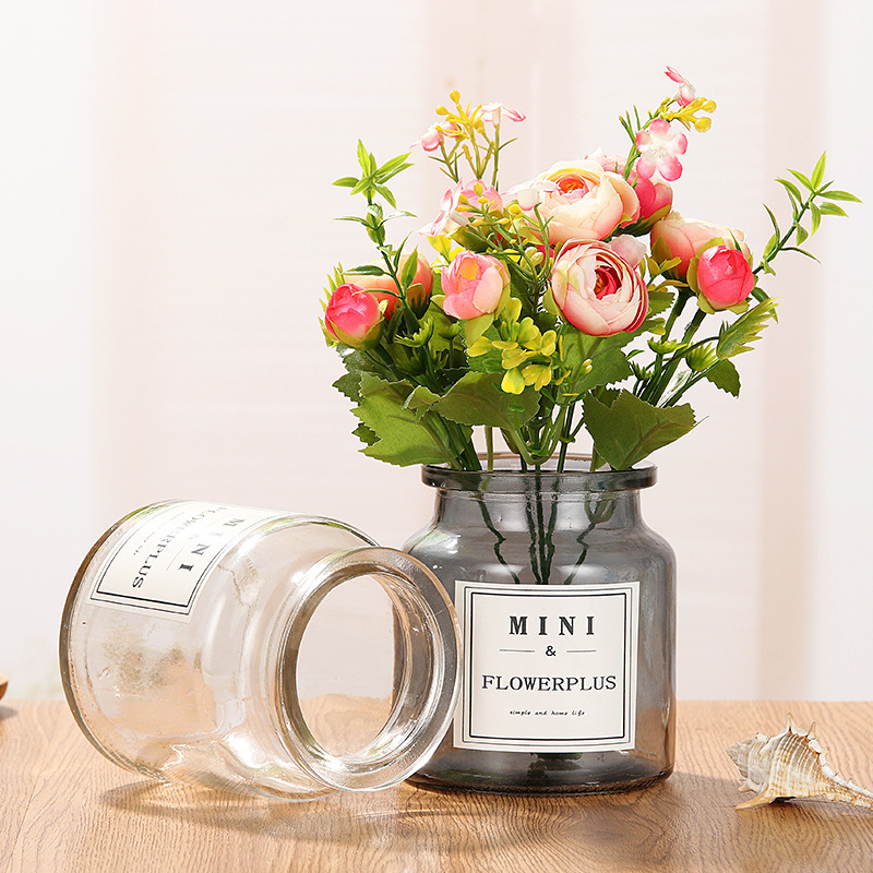 ins Nordic-style mini vase, mini English sticker, large-mouth vase, hydroponic glass vase, home decoration piece Application Scenario