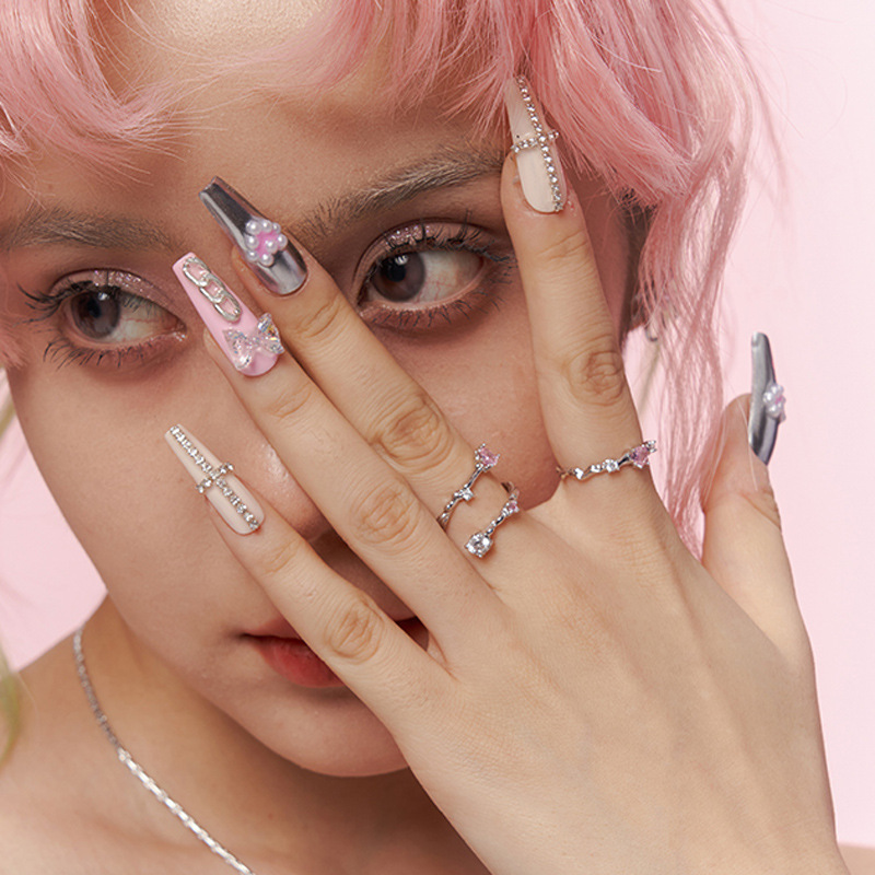 A light and luxurious, heart-shaped pink zircon layered open ring for women, a niche design with a cold style and an ins high-end feel details Picture