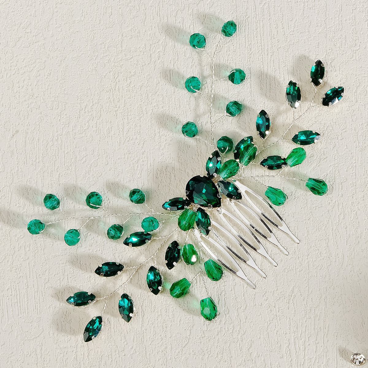 New Chinese-style Xiuhe ancient-style hair accessories, forest-themed elegant hair comb, wedding dress headwear, versatile green crystal hand-inserted comb details Picture