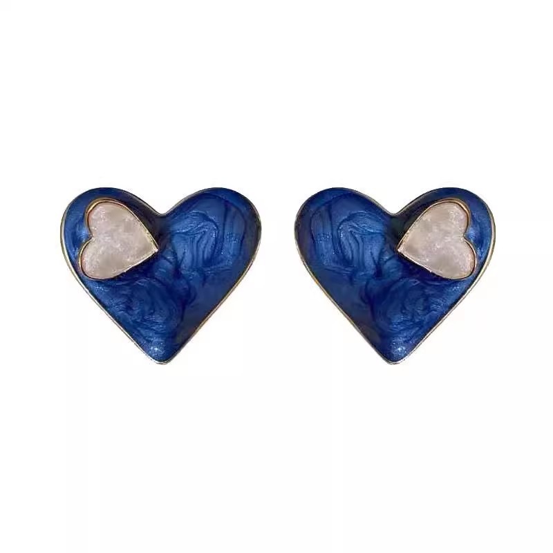 Klein blue Stud earrings 2024 New Trendy summer, with a niche design sense, high-end earrings and retro French earrings Item Picture
