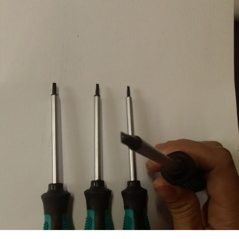Factory wholesale magnetic manual screwdrivers, various specifications of manual triangular head screwdrivers, stainless steel durable Application Scenario