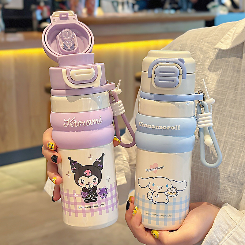 Sanrio Family Series student cute Travel Cup, a portable and convenient dual-drink water cup with a lock design details Picture