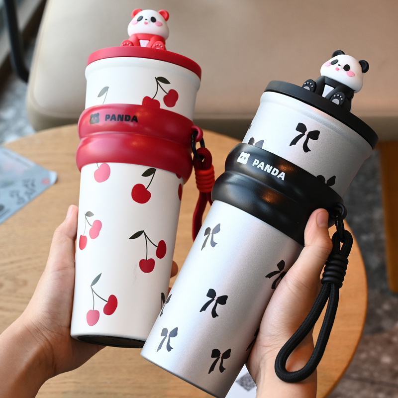 The new Panda insulated cup features a high appearance level, a large-capacity vehicle-mounted portable straw cup, and a stainless steel cold and heat preservation ice cup Specification drawing