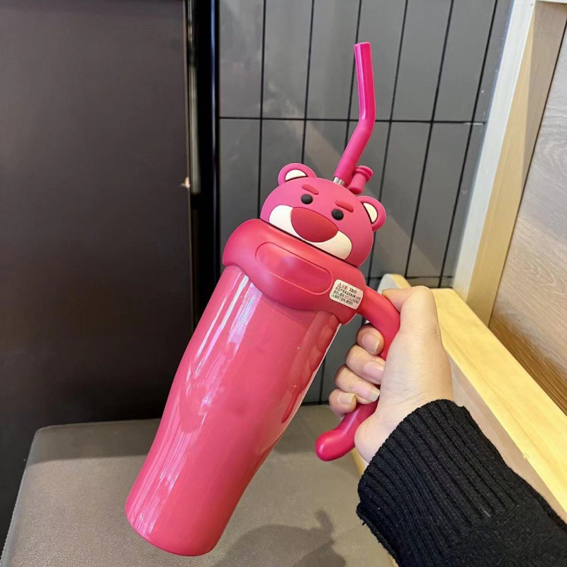 Creative high appearance level cartoon large-capacity ice cup, high appearance level girls straw water cup, cute heat and cold preservation cup Specification drawing